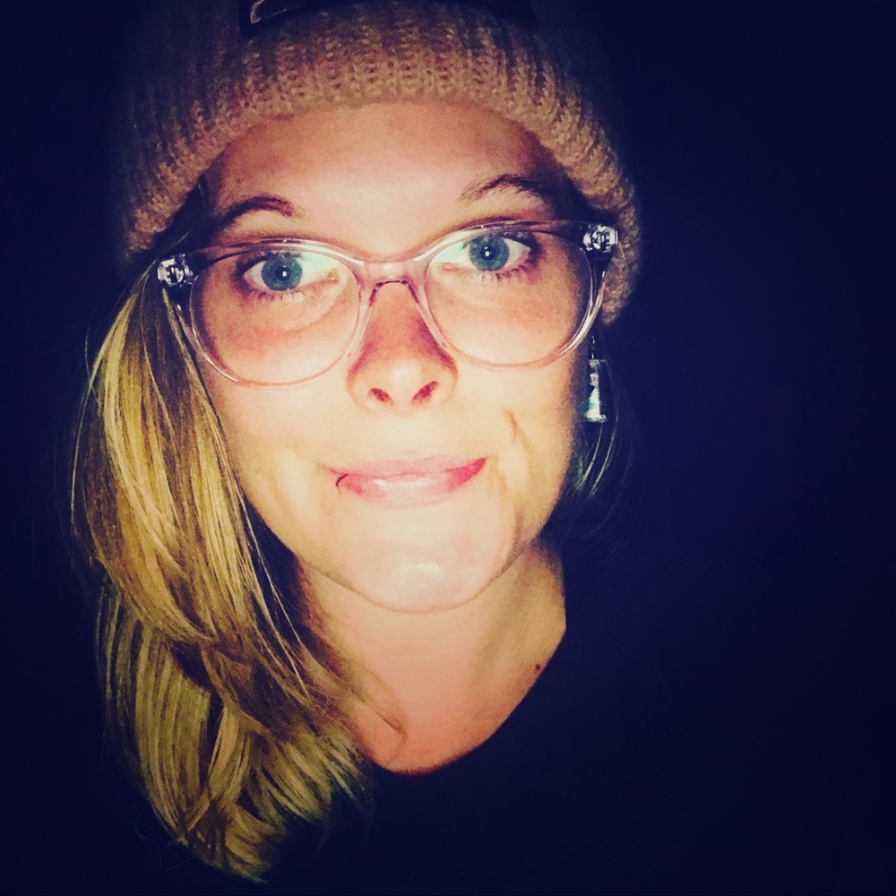 Meet your Posher, Brit